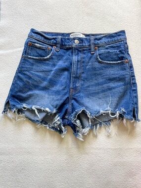 Abercrombie & Fitch The Cutoff Short High Rise Size 2 Medium Wash